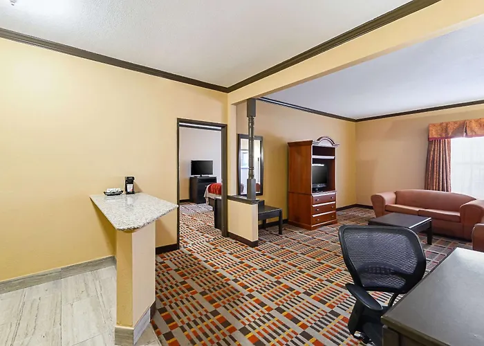 Quality Inn & Suites Lubbock South